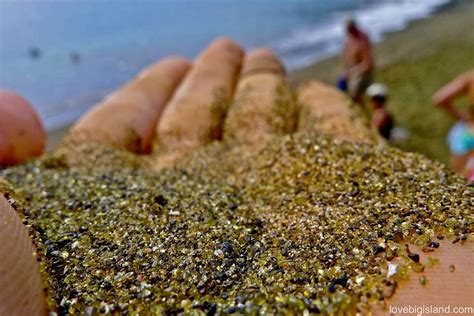 Green Sand Beach (Papakolea) | Hawaii Facts and Trivia