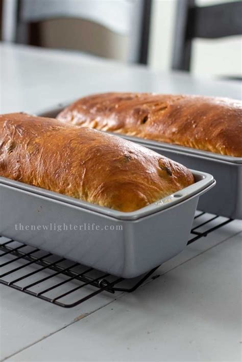 No-Knead Cinnamon Raisin Bread Recipe - With Buttermilk