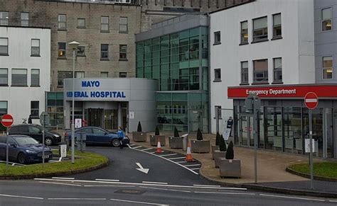 HSE probe into patient exiting second floor Mayo hospital window | Connaught Telegraph