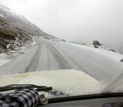 Snowfall at Rohtang Pass in Oct 2015