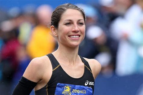 Sara Hall Gives the Marathon Another Try | Runner's World