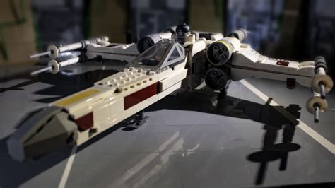 LEGO Star Wars 75301 Luke Skywalker's X-Wing Fighter review and gallery