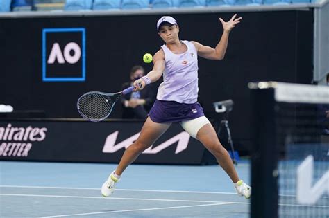 Ash Barty Exceeding Expectations At Australian Open, Says Coach - UBITENNIS