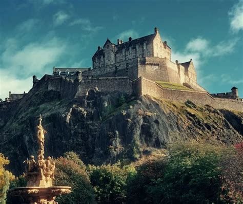 Facts about Edinburgh Castle for Kids