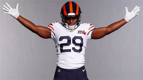 Bears unveil 1936 classic uniforms