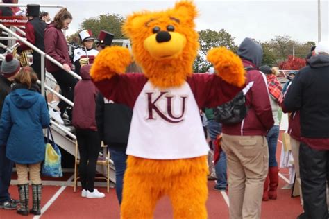 KU mascot Avalanche inspires Golden Bears