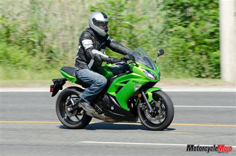 2011 Kawasaki Ninja 400R - Moto.ZombDrive.COM