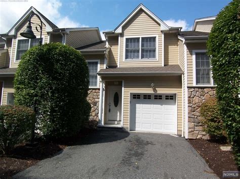 Montvale, NJ 2 Bedroom Homes for Sale | realtor.com®