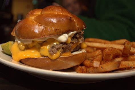 Cheesesteak Pretzel Roll Burger – PYT Philly – Philadelphia, PA | BurgerJunkies.com