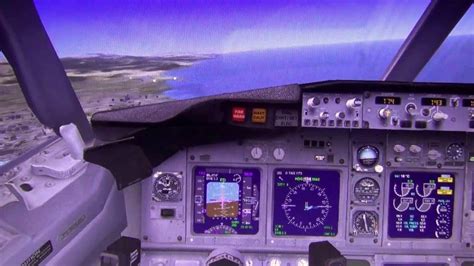 Cockpit view Boeing 737-800 Landing at Beirut Airport - YouTube