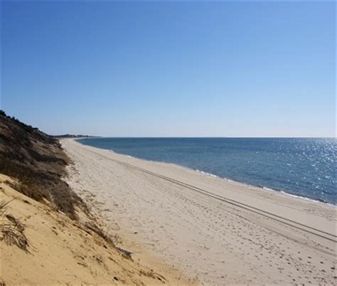 Guide to Truro Beaches in Cape Cod, MA - WeNeedaVacation.com