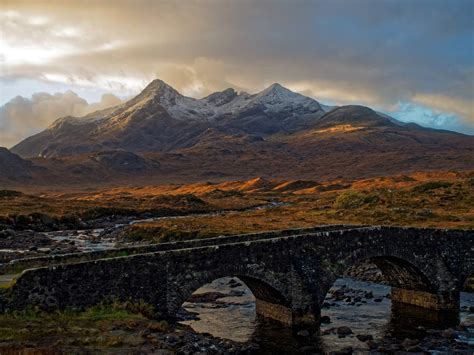 Iconic Sligachan Bridge image, Isle of Skye | Incredible places, Isle ...