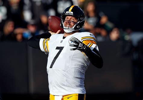 QB Ben Roethlisberger leaves game against Raiders with ribs injury ...