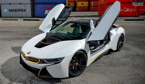 Wrapped BMW i8 With Gold Details By Exclusive Motoring