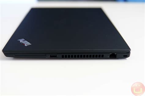 Lenovo ThinkPad T490 Review | Ubergizmo