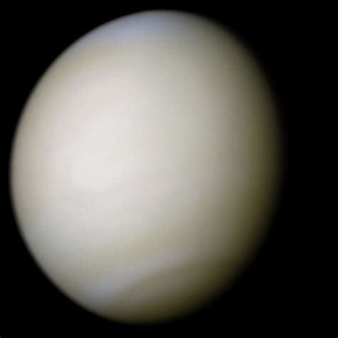 File:Venus-real color.jpg - Wikimedia Commons