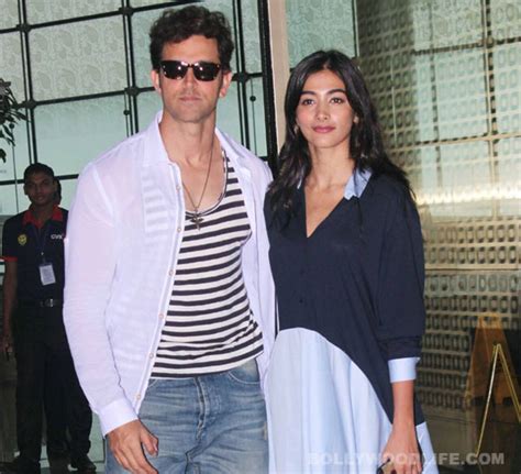 Hrithik Roshan and Pooja Hegde look damn stylish in their latest outing ...