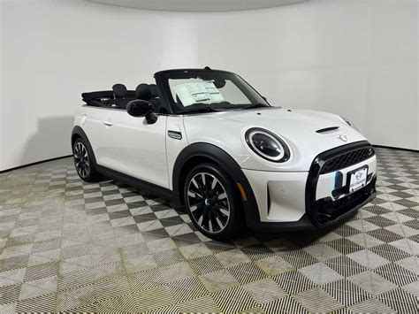 New 2024 MINI Convertible FWD Iconic in New York #C240210 | MINI of ...