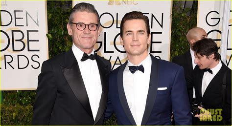 Matt Bomer & His Husband Simon Halls Walk the Red Carpet at the Golden ...