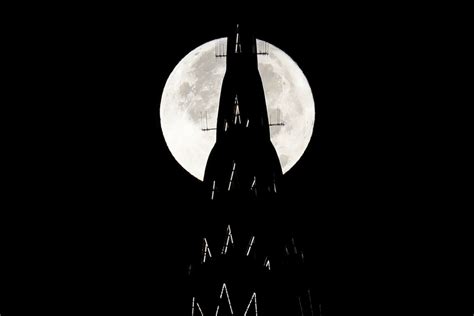 Supermoon Pictures From Around the World - ABC News