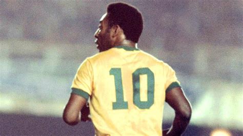 Pele Net Worth [2022 Update]: Career, House & Cars - Players Bio