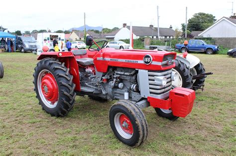 Massey Ferguson 165 | Tractors, Antique tractors, Massey ferguson