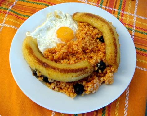 Arroz a la cubana - Wikipedia