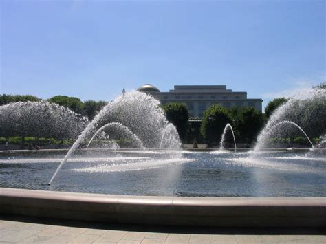 National Gallery of Art & Sculpture Garden - One Road at a Time