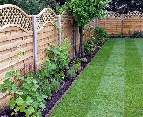 Garden Fence Ideas That Will Make Your Outdoor Space Even Better - DECOOMO