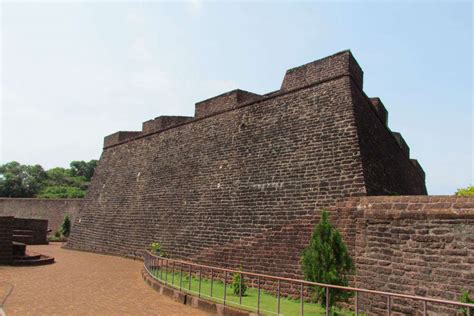 Fort St. Angelos, Kannur - Times of India Travel