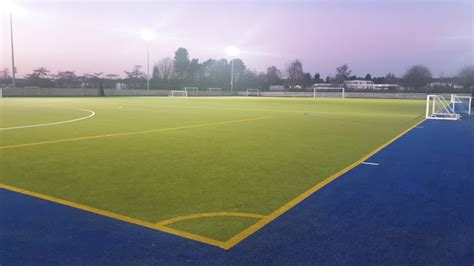 8 reviews of Hanham Woods Academy Sports Centre (Sports Complex) in Bristol (Somerset)