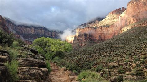 Bright Angel Trail Day Hike Tour | Wildland Trekking