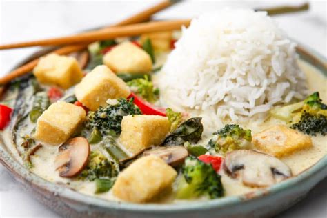 Thai Green Curry with Tofu - The Hidden Veggies