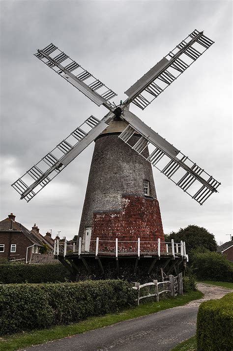 polegate windmill | Wanted to do some long exposures with th… | Flickr