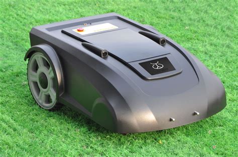 China Lawn Mowing Robot(2700)-L2700-Robot Lawn Mower-China Original Robot Vacuum Cleaner And ...