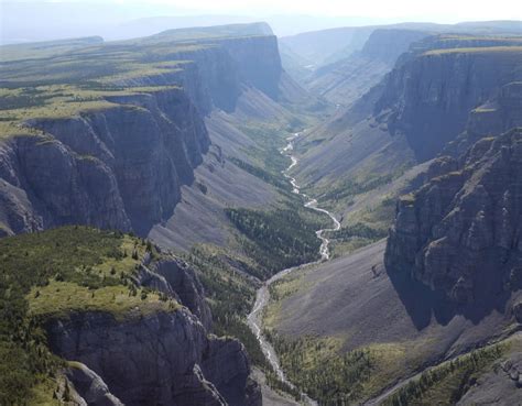 The Nahanni River - 22 Days | Canadian Wilderness School and Expeditions