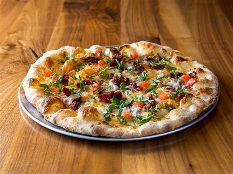 SMOKIN’ OAK WOOD-FIRED PIZZA AND TAPROOM - Updated November 2024 - 75 Photos & 73 Reviews ...