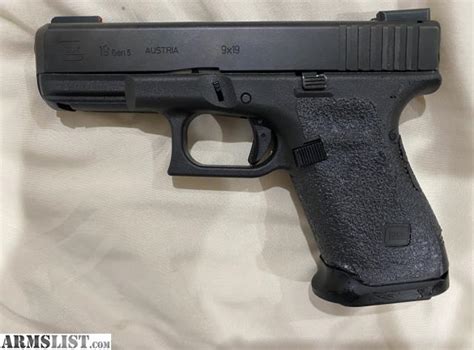 ARMSLIST - For Trade: Glock 19 Gen 5 + Accessories