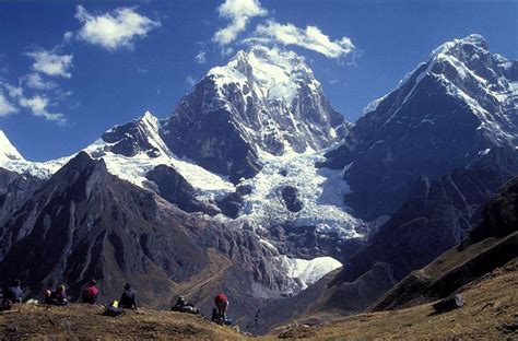 Yerupaja seen from east... : Photos, Diagrams & Topos : SummitPost