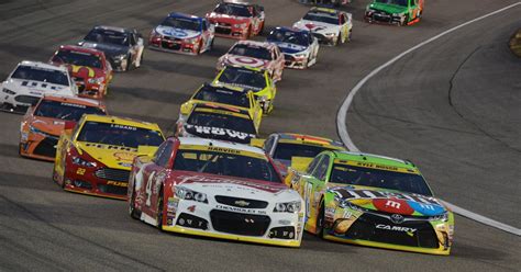 5 Reasons why F1 Fans should try watching a NASCAR Race