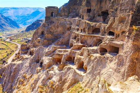 10 Things You Should Know About Vardzia Cave Monastery — Curiosmos