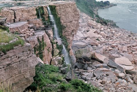 Niagara Falls Dry 1969 (10) | William (Bill) Bryan | Flickr