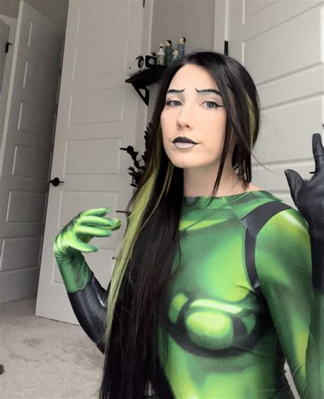 first attempt at my shego cosplay makeup 💚🖤 : r/Shego