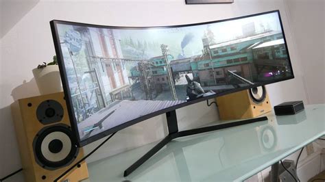 Flat vs curved monitor for gaming - what's best? | GamesRadar+