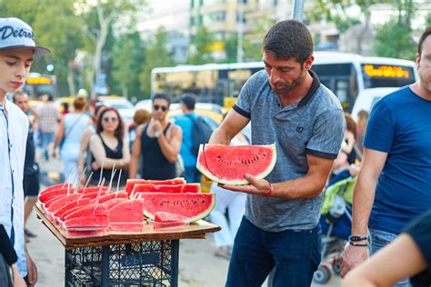 Beyond Doner Kebabs: 17 Lesser Known Istanbul Street Foods