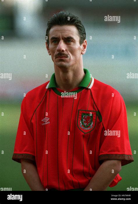 IAN RUSH WALES & LIVERPOOL 21 April 1994 Stock Photo - Alamy