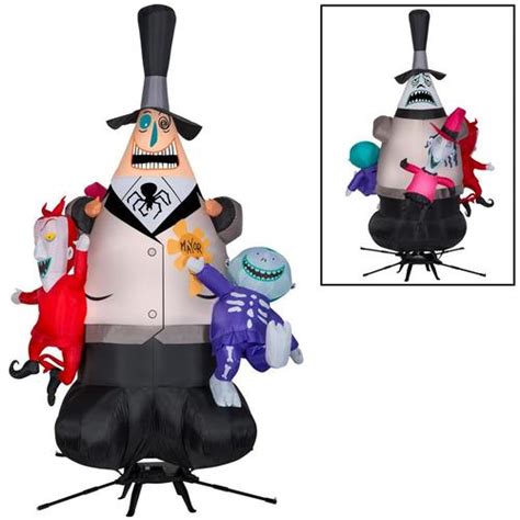 Gemmy The Nightmare Before Christmas 7.6-ft x 4.6-ft Lighted Mayor Of ...