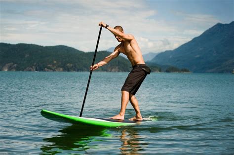 ¿Qué es el paddle surf y cómo empezar a practicarlo? - Mejor con Salud