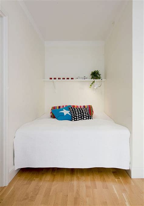 Budget for Small Bedroom Decorating Ideas ~ Small Bedroom