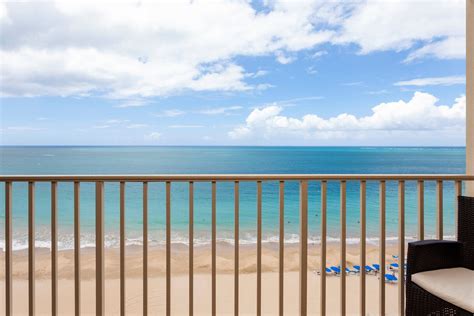 Isla Verde Oceanfront Hotels in Puerto Rico | Courtyard Isla Verde ...